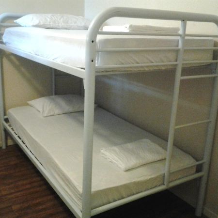 הוסטל Downtown Hollywood Beach Students' Dorm מראה חיצוני תמונה